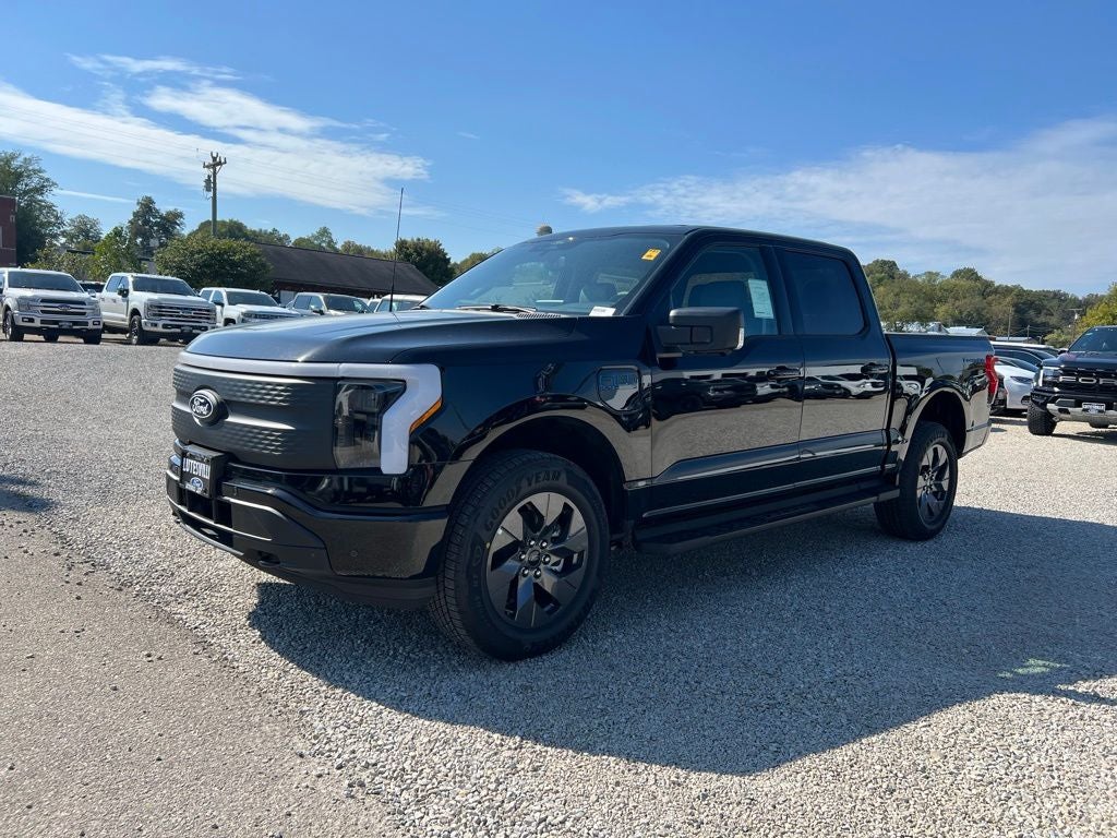 2025 Ford F-150 Lightning Flash