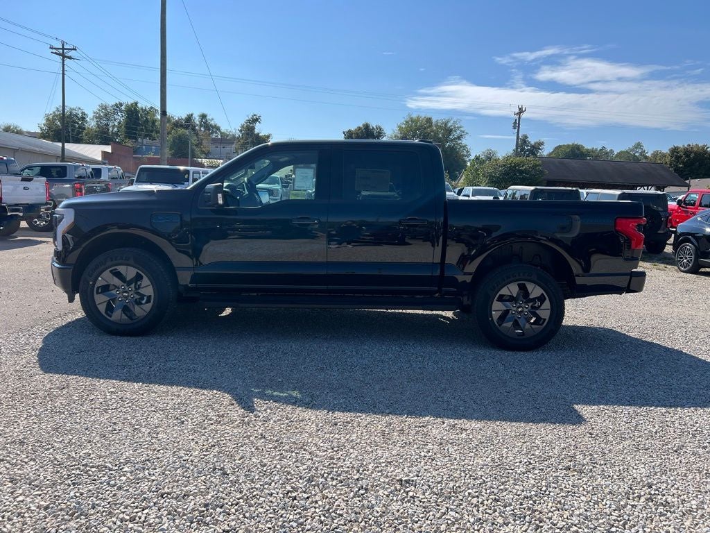 2025 Ford F-150 Lightning Flash
