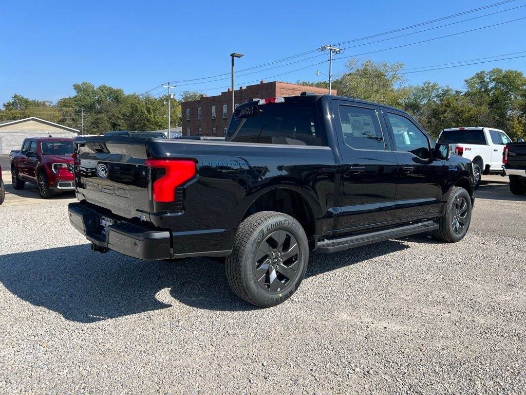 2025 Ford F-150 Lightning Flash