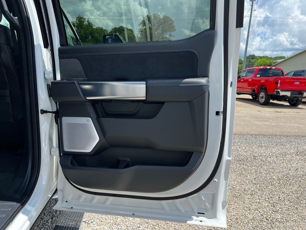 2025 Ford F-250 Platinum