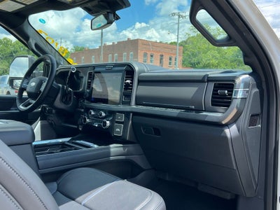 2025 Ford F-250 Platinum