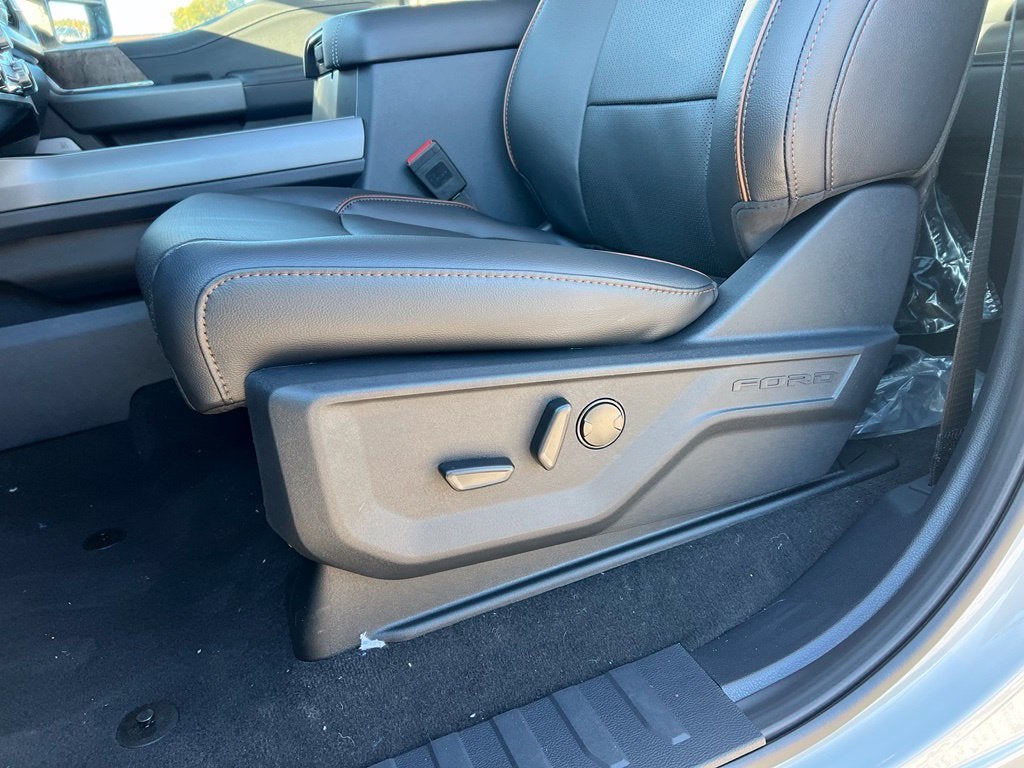 2027 Ford F-350 Lariat