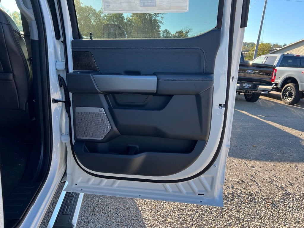 2027 Ford F-350 Lariat