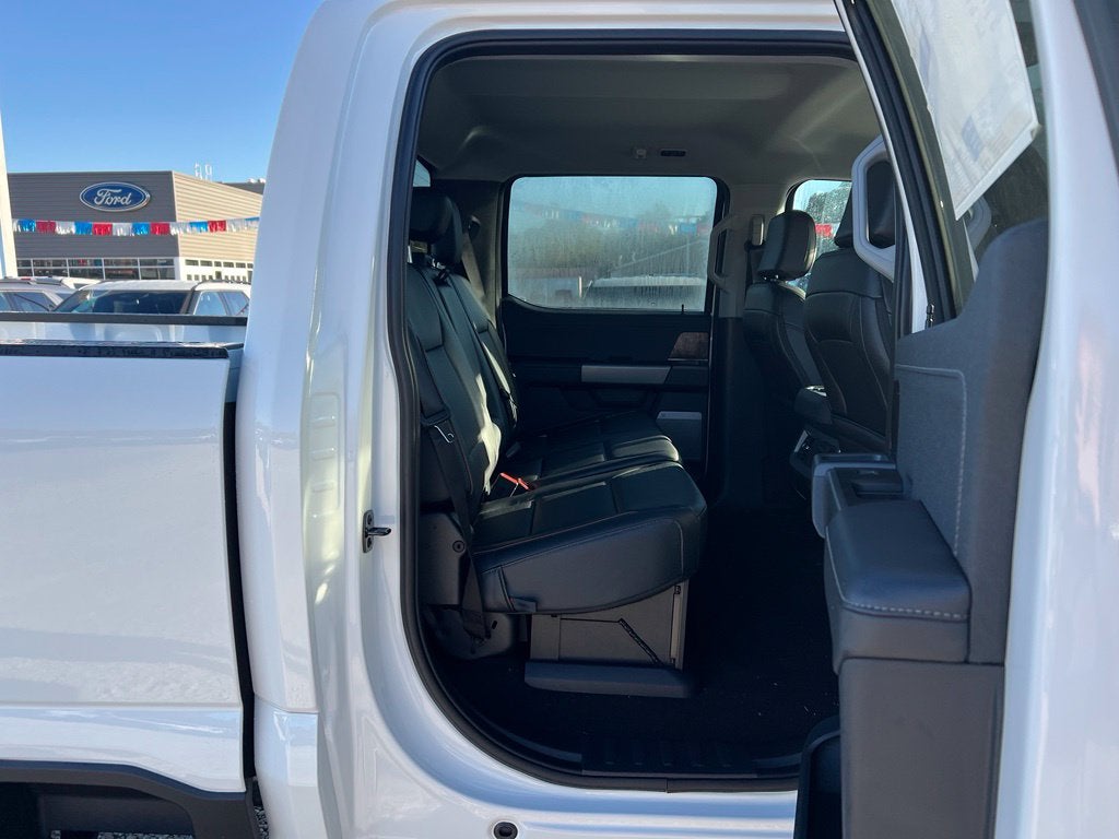 2027 Ford F-350 Lariat