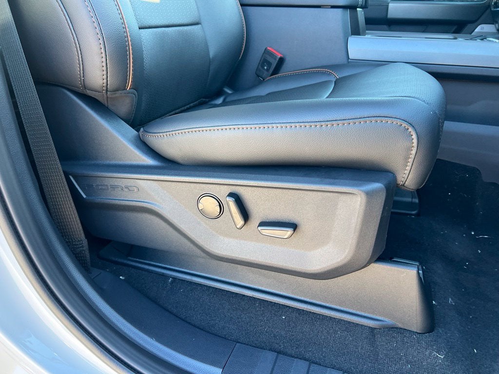 2027 Ford F-350 Lariat