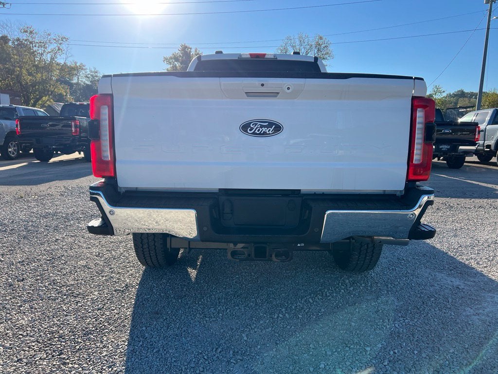 2027 Ford F-350 Lariat
