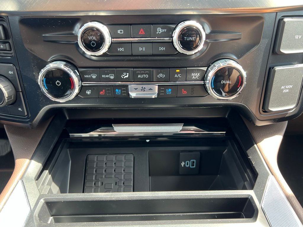 2025 Ford F-350 King Ranch