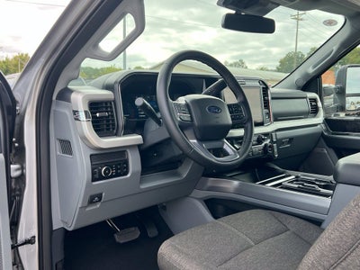2027 Ford F-350 XLT
