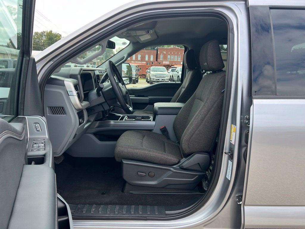 2027 Ford F-350 XLT