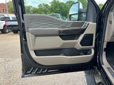 2025 Ford F-350 Platinum