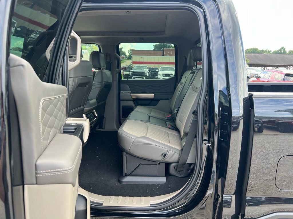 2025 Ford F-350 Platinum