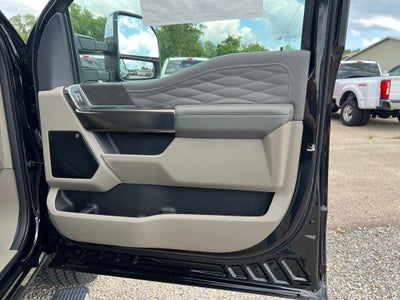 2025 Ford F-350 Platinum