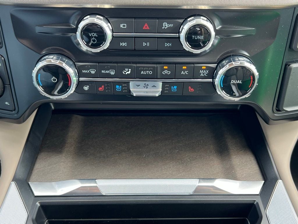 2025 Ford F-350 Platinum