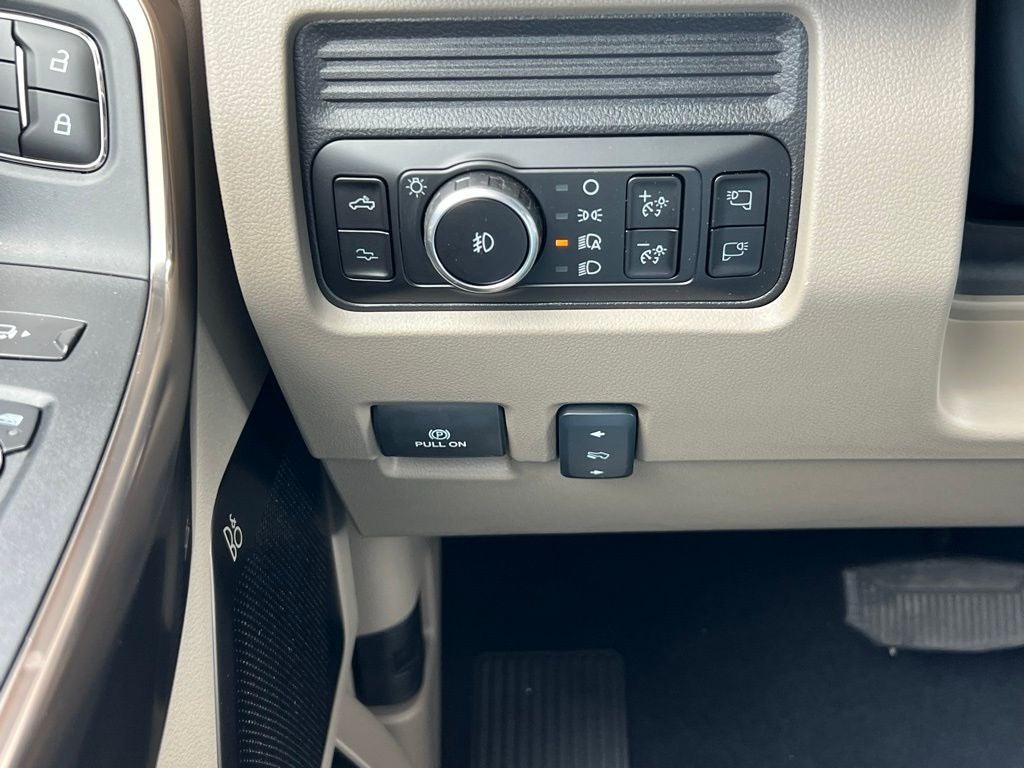 2025 Ford F-350 Platinum