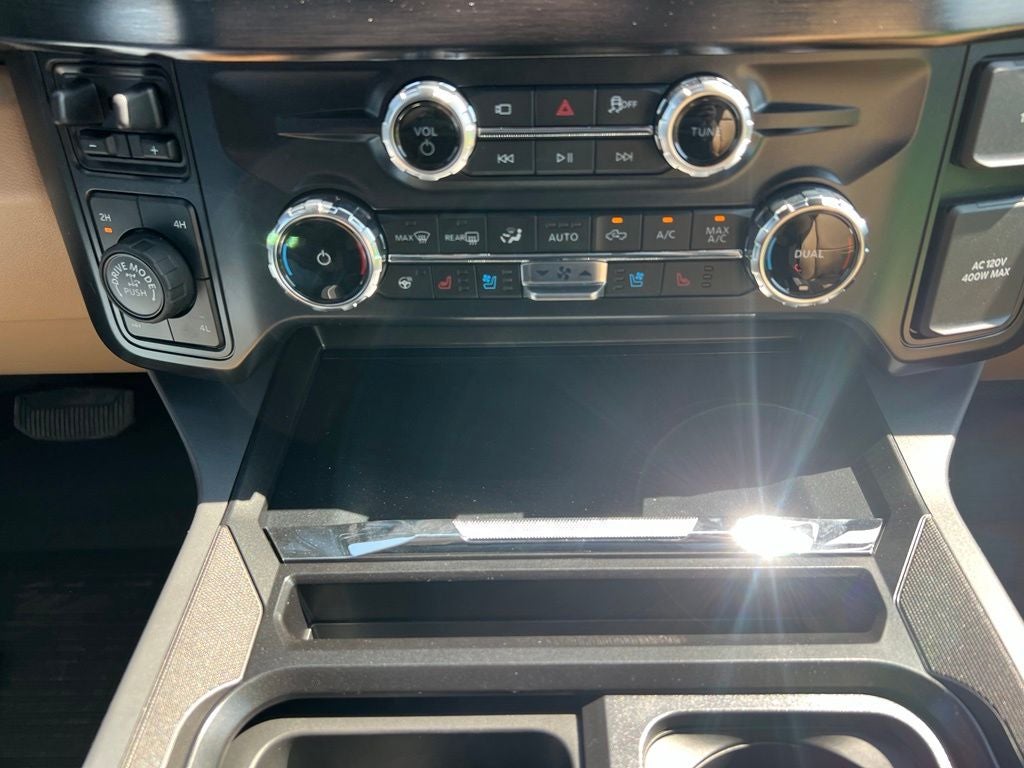2027 Ford F-350 Lariat