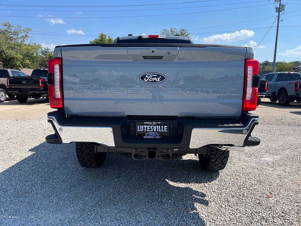 2027 Ford F-350 Lariat