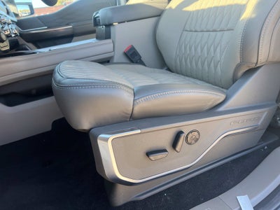 2027 Ford F-350 Platinum