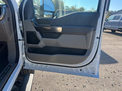 2027 Ford F-350 Platinum