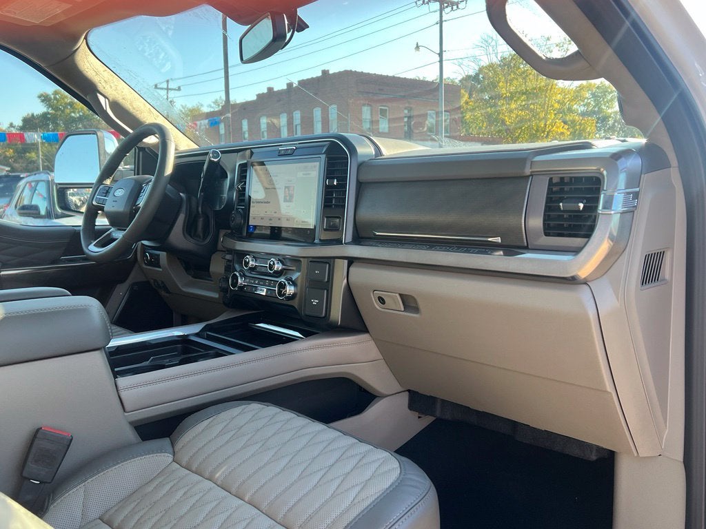 2027 Ford F-350 Platinum