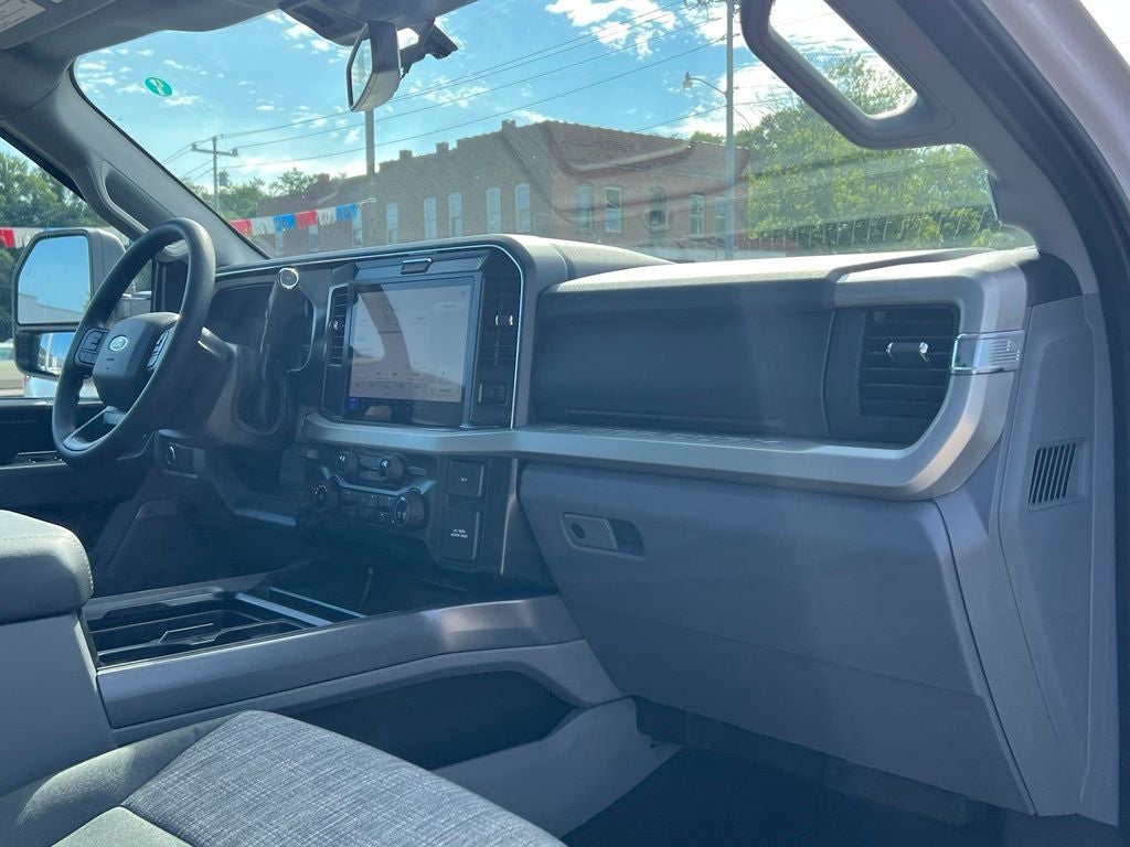 2026 Ford F-350 XLT