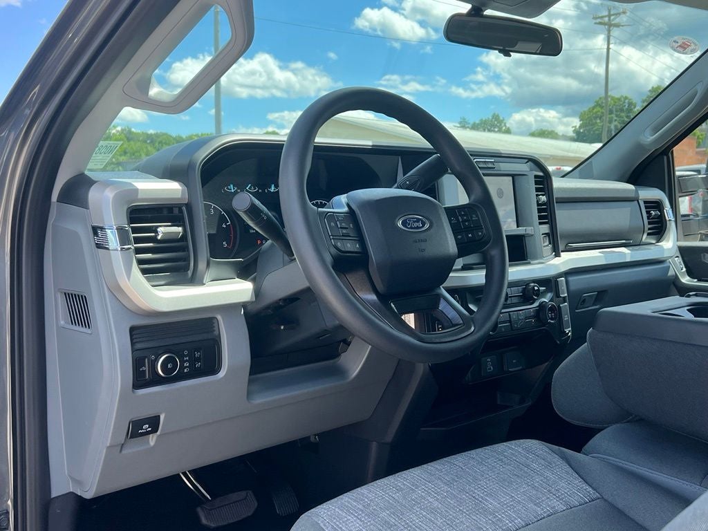 2026 Ford F-350 XLT