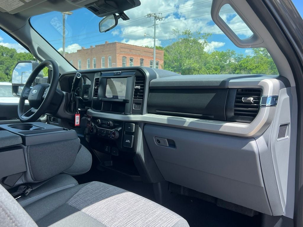 2026 Ford F-350 XLT