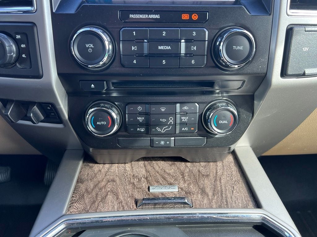 2017 Ford F-350 Lariat
