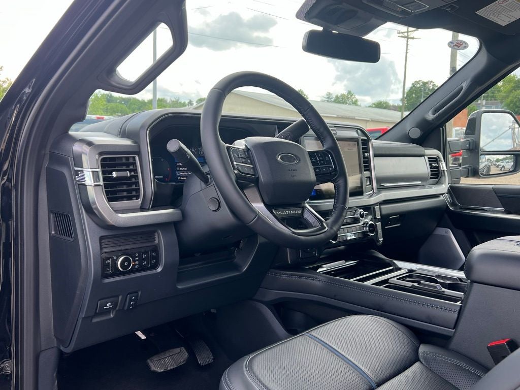 2025 Ford F-350 Platinum DRW