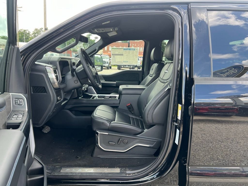 2025 Ford F-350 Platinum DRW