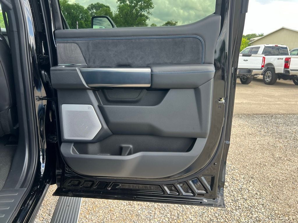 2025 Ford F-350 Platinum DRW