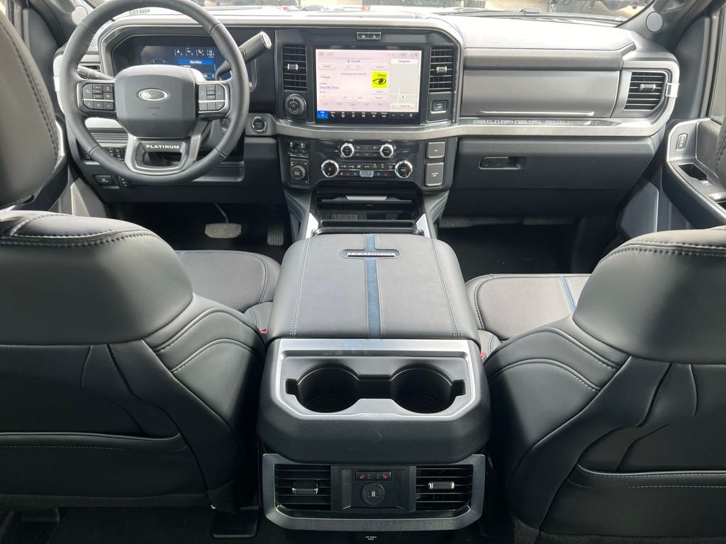 2025 Ford F-350 Platinum DRW