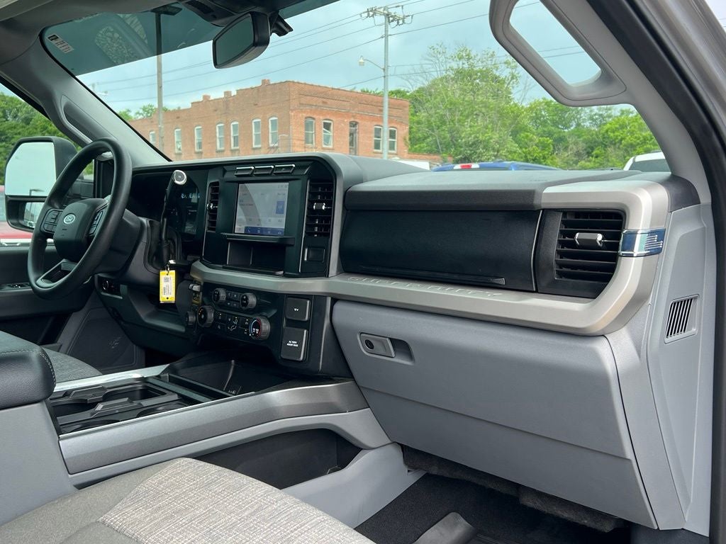 2023 Ford F-350 XLT DRW