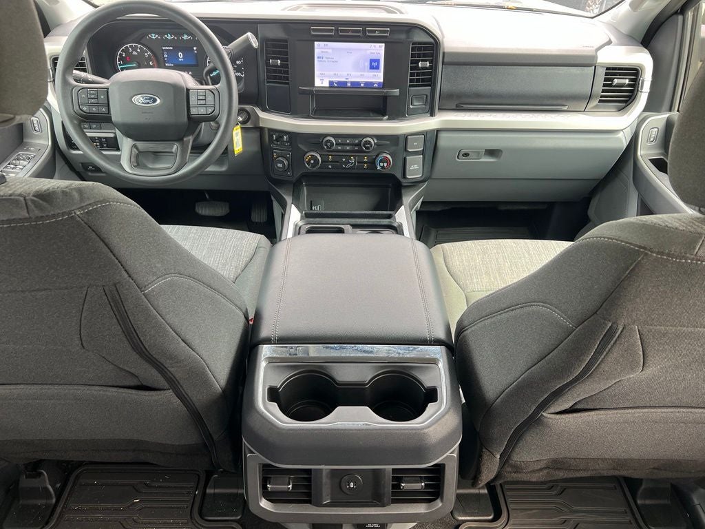 2023 Ford F-350 XLT DRW