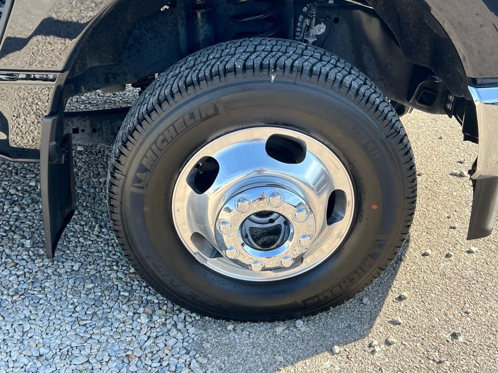 2024 Ford F-350 Lariat DRW