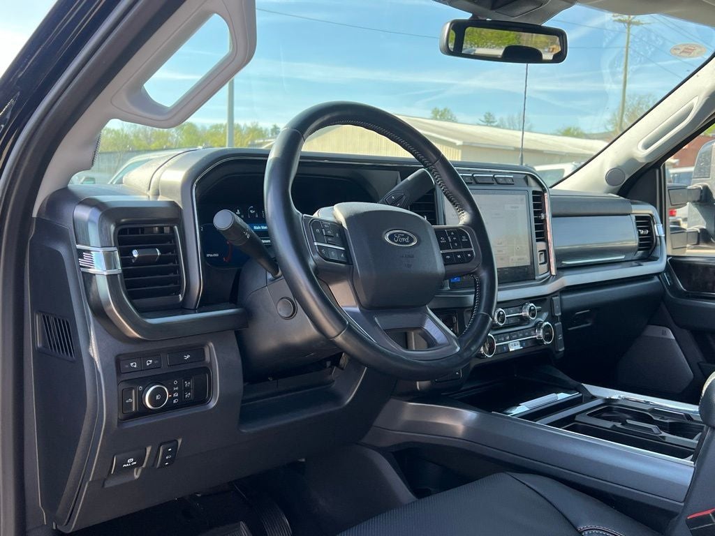 2024 Ford F-350 Lariat DRW