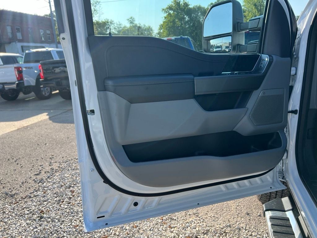 2026 Ford F-350 XLT DRW