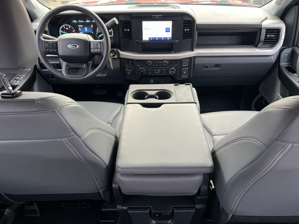 2025 Ford F-350 XL DRW