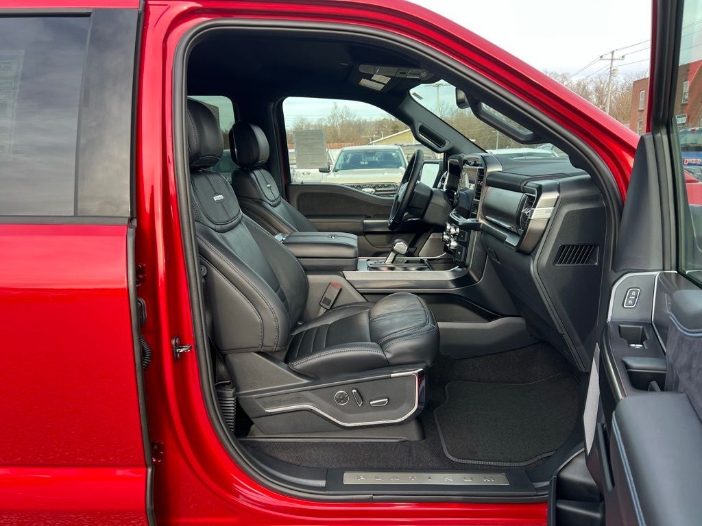 2025 Ford F-150 Platinum