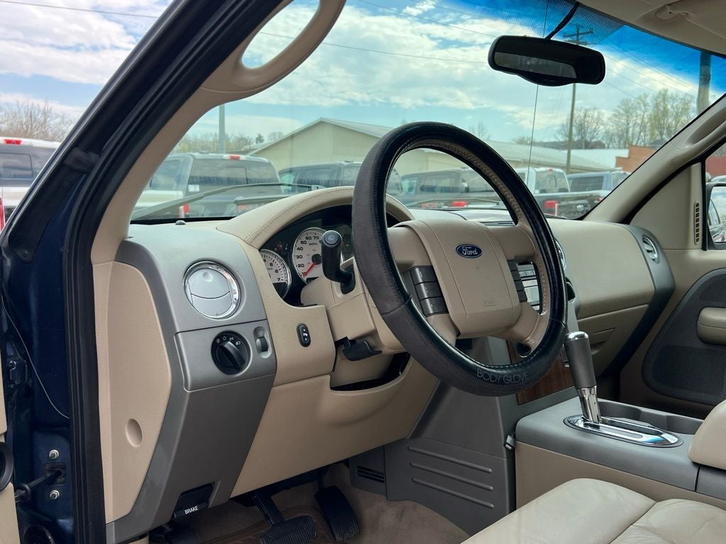 2004 Ford F-150 Lariat