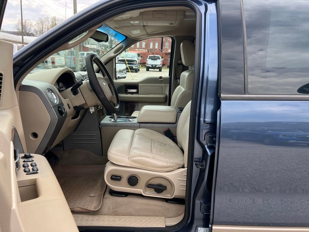 2004 Ford F-150 Lariat