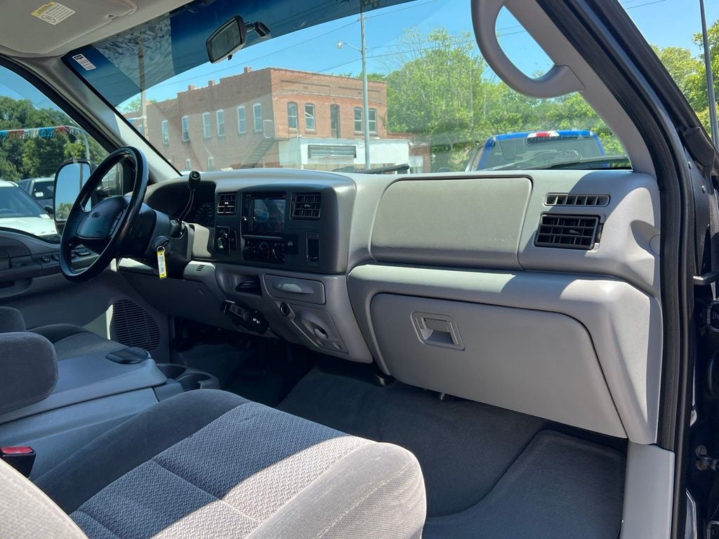 2002 Ford F-350 XLT DRW