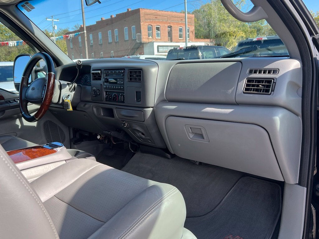 2002 Ford F-350 Lariat DRW