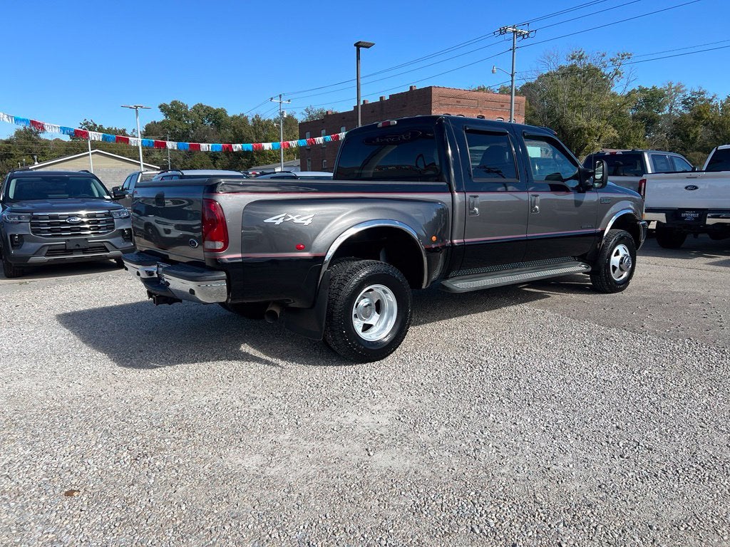 2002 Ford F-350 Lariat DRW