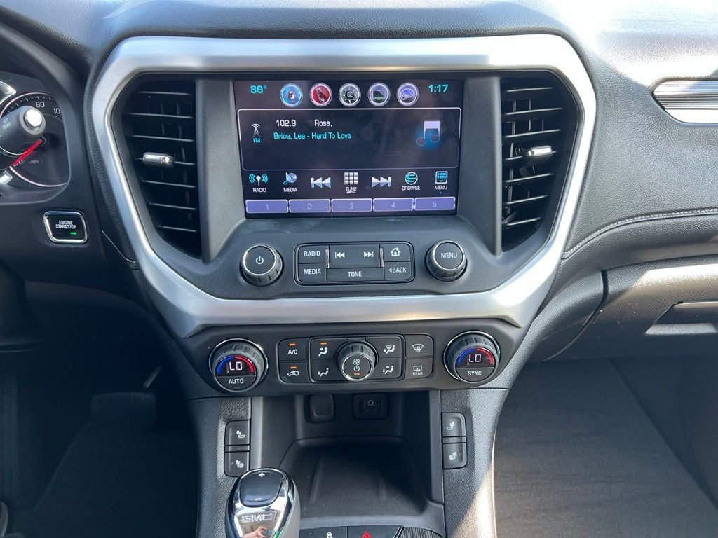2017 GMC Acadia SLT-1