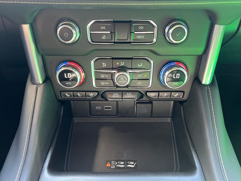 2024 GMC Yukon SLT