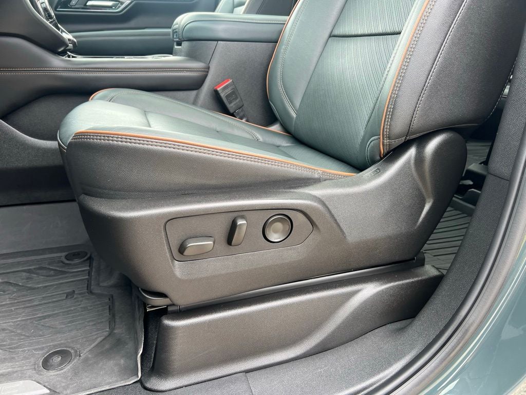 2025 GMC Yukon AT4