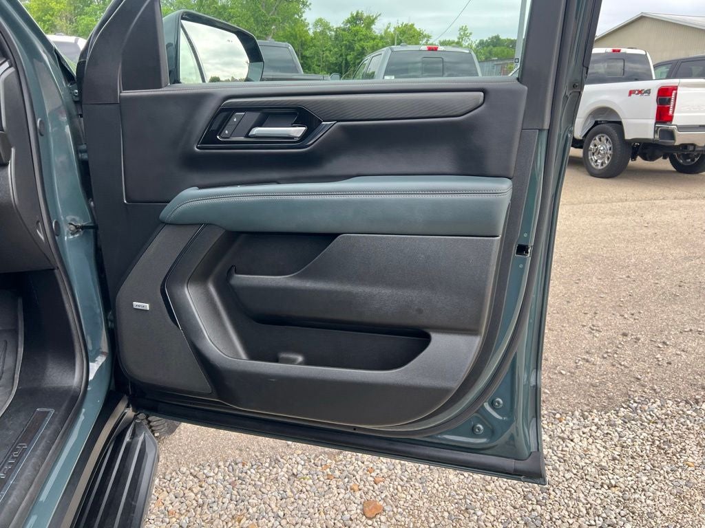 2025 GMC Yukon AT4