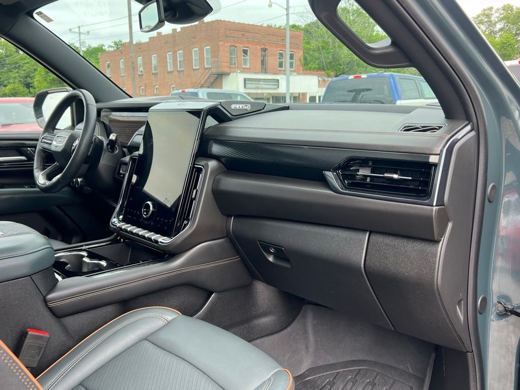 2025 GMC Yukon AT4