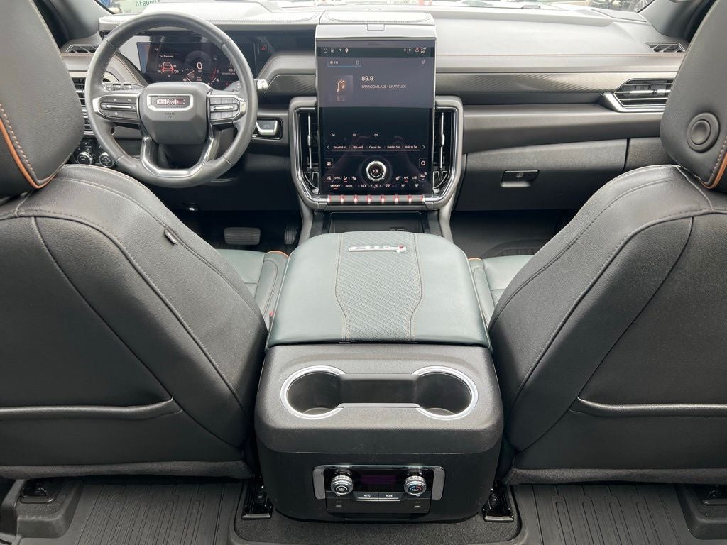 2025 GMC Yukon AT4