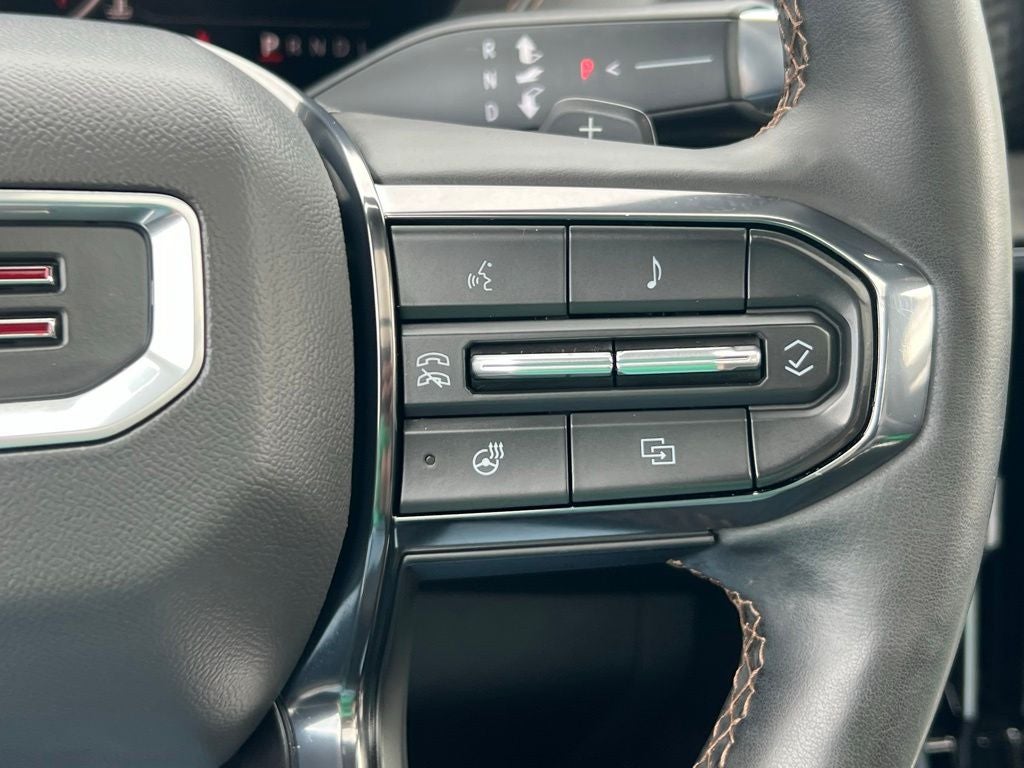 2025 GMC Yukon AT4